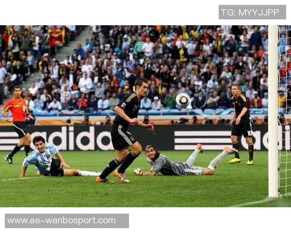 克洛泽表达对梅西的崇拜希望他打破世界杯进球纪录