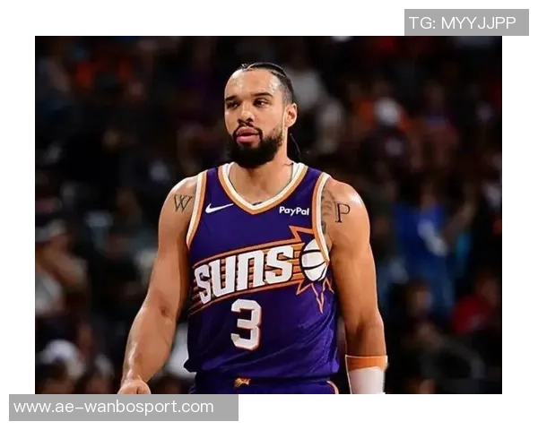 太阳队半场领先独行侠10分布克表现出色贡献16分狄龙助攻3次表现抢眼 太阳队半场领先独行侠10分布克表现出色贡献16分狄龙助攻3次表现抢眼