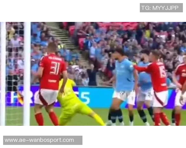 埃因霍温连胜势不可挡荷甲赛场如同单机游戏般精彩