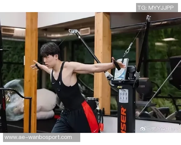 杨瀚森训练中展现神奇三分球网友称其进步显著不应被忽视 杨瀚森训练中展现神奇三分球网友称其进步显著不应被忽视